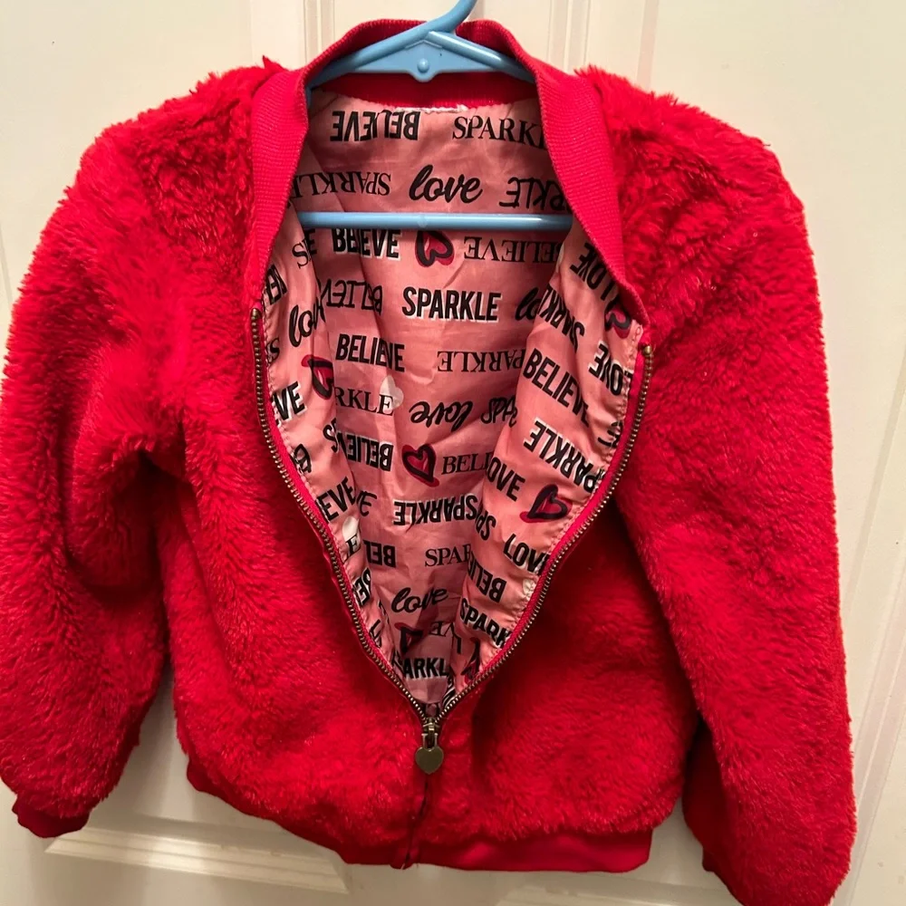 Fuzzy red coat - Picture 1 of 3